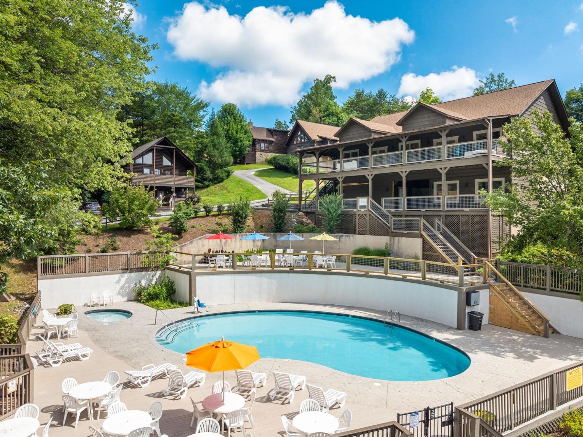 Er40 - The Bear Pause -Great Location,,,Close To All The Action! Cabin Pigeon Forge Exterior photo